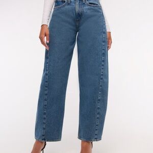 Curve love barrel jeans